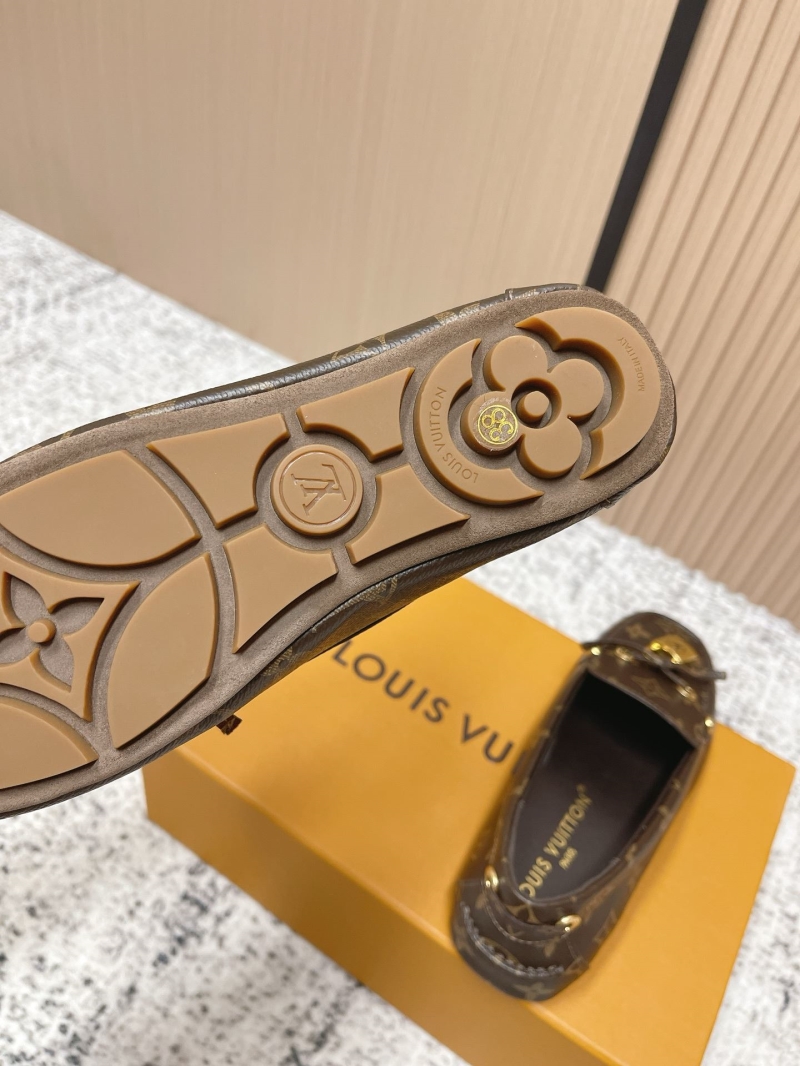 l0vis Vvtt0n loafers